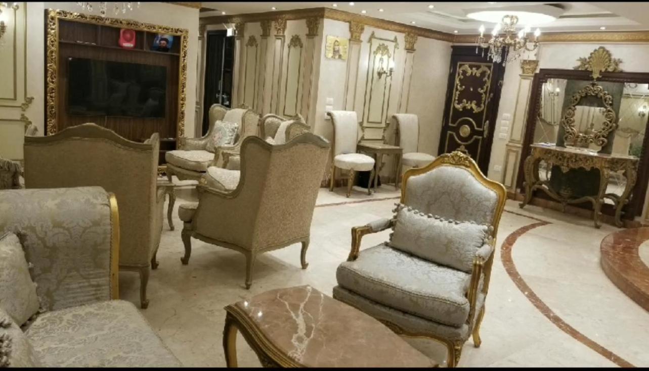 مدينة نصر, شارع عباس العقاد * Cairo